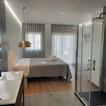 Baixa Exclusive House בית הארחה פארו