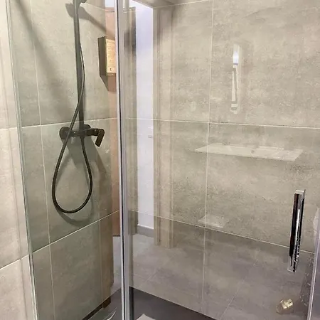 Baixa Exclusive House בית הארחה פארו